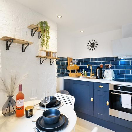 Cozy Split-Level Studio By Livestay Short Lets & Serviced Accommodation London Kültér fotó