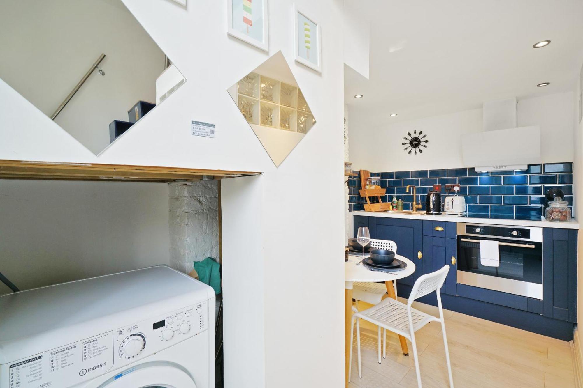 Cozy Split-Level Studio By Livestay Short Lets & Serviced Accommodation London Kültér fotó